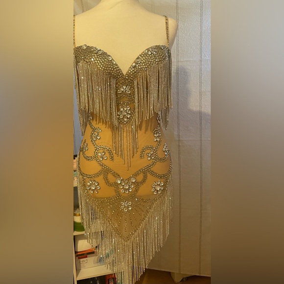 Birthday dress. Size S or M. Cup I think is 34 or 36 C/ D - Picture 7 of 9